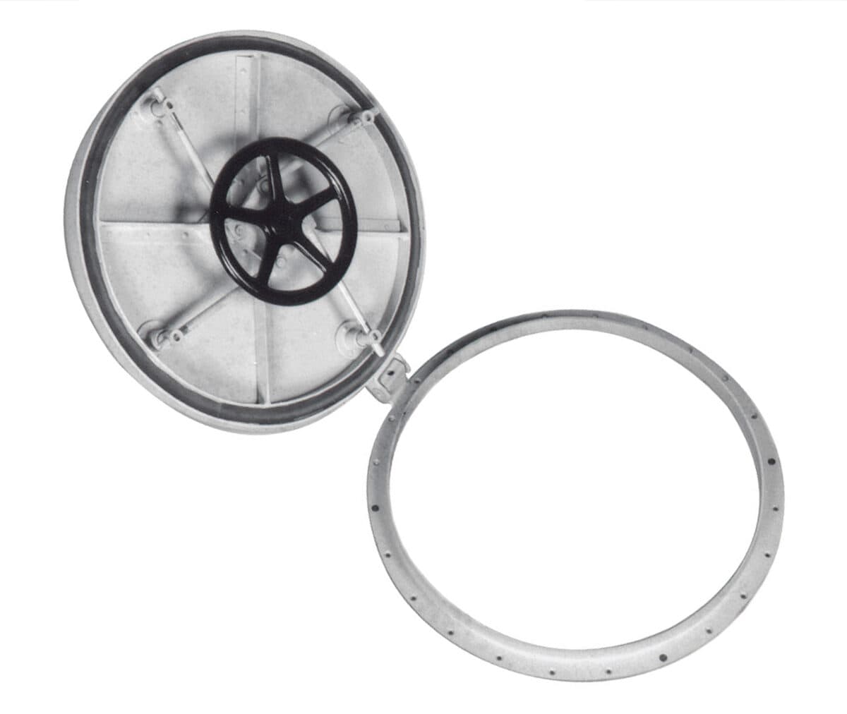 Aluminium water tight manhole