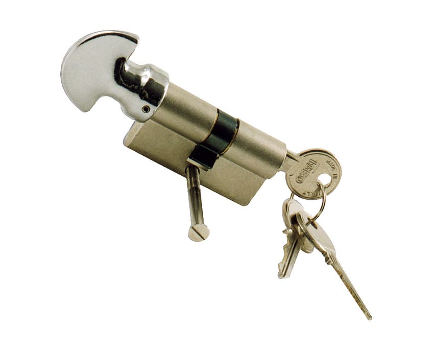 Cylinder with 3 keys thumbturn