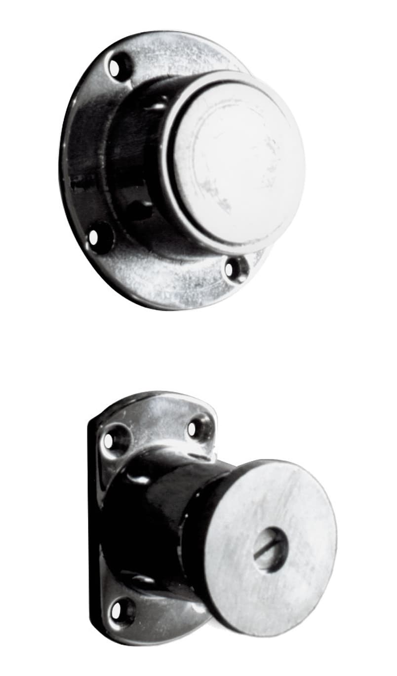 Magnetic doorholder